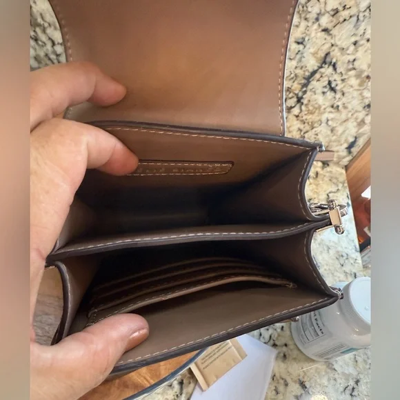 EUC Melie Bianco Tan Crossbody Cellphone Gorgeous Leather - Picture 6 of 6